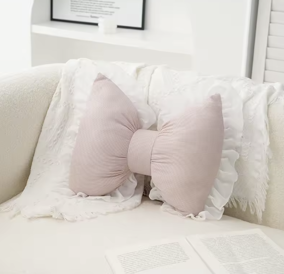 Bow Cushion